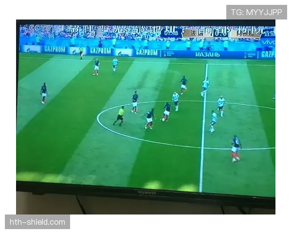 梅西早上随手吃个早餐，刷卡那张单比我一年工资还厚