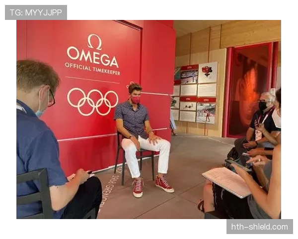 菲尔普斯泳池边买的那几百个汉堡是谁请他分着吃啊，真不是普通人的胃口